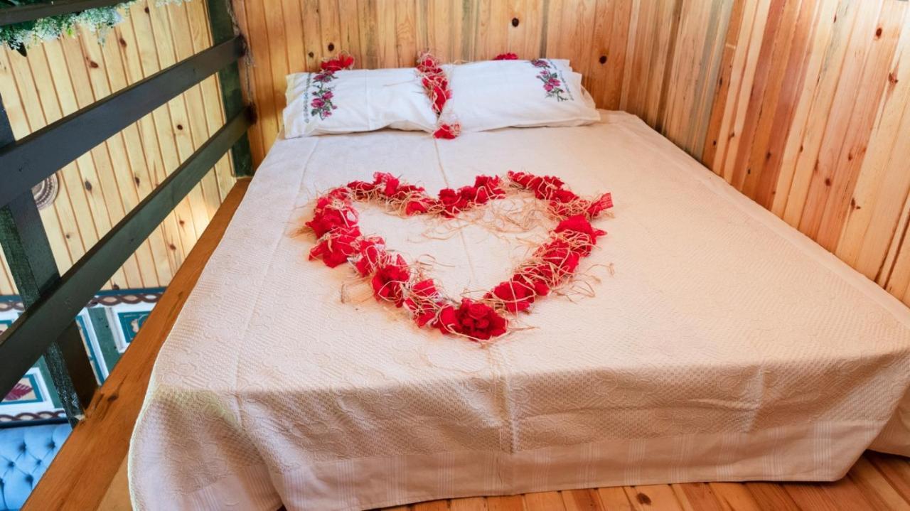 Serender Bungalov Bed & Breakfast Foça Dış mekan fotoğraf